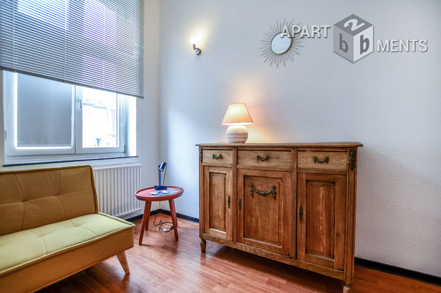 Modern möblierte Wohnung mit gehobener Ausstattung in Köln-Nippes