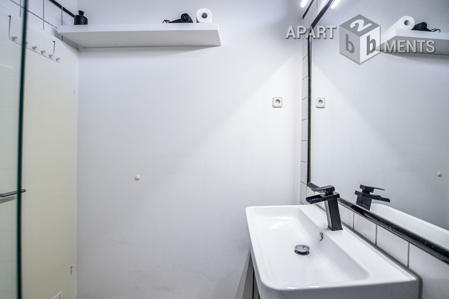 Modern möblierte Wohnung mit gehobener Ausstattung in Köln-Nippes