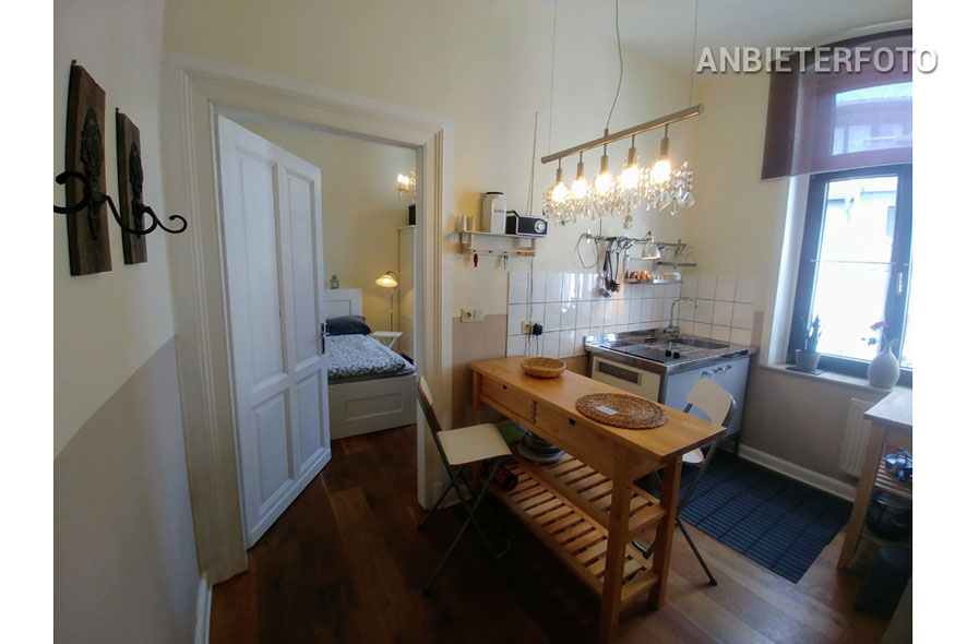 Hochwertig möbliertes Apartment mit offener Küche in Köln-Nippes