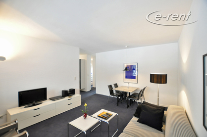 Modern and high quality furnished apartment with park view in Cologne-Altstadt-Nord