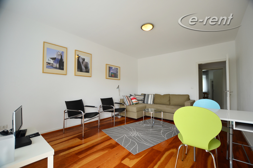 bright 3 room apartment in a convenient residential area relatively close to the city centre