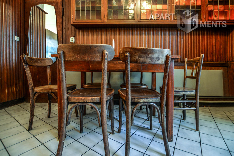 Functionally furnished apartment in a former pub in Cologne-Ehrenfeld