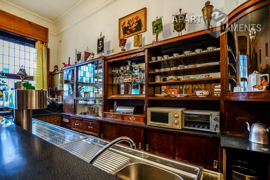 Functionally furnished apartment in a former pub in Cologne-Ehrenfeld