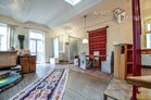 Modernly furnished and centrally located maisonette apartment in Cologne-Altstadt-Nord