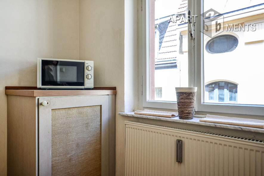 Hochwertig möblierte und zentral gelegene Wohnung in Köln-Altstadt-Nord