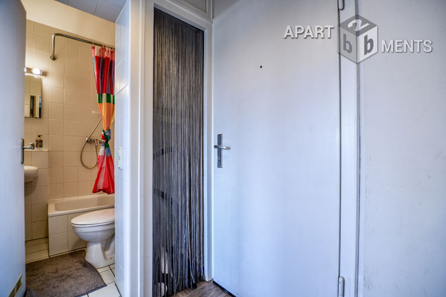 Modern bright and quiet apartment at Mediapark in Cologne-Neustadt-North