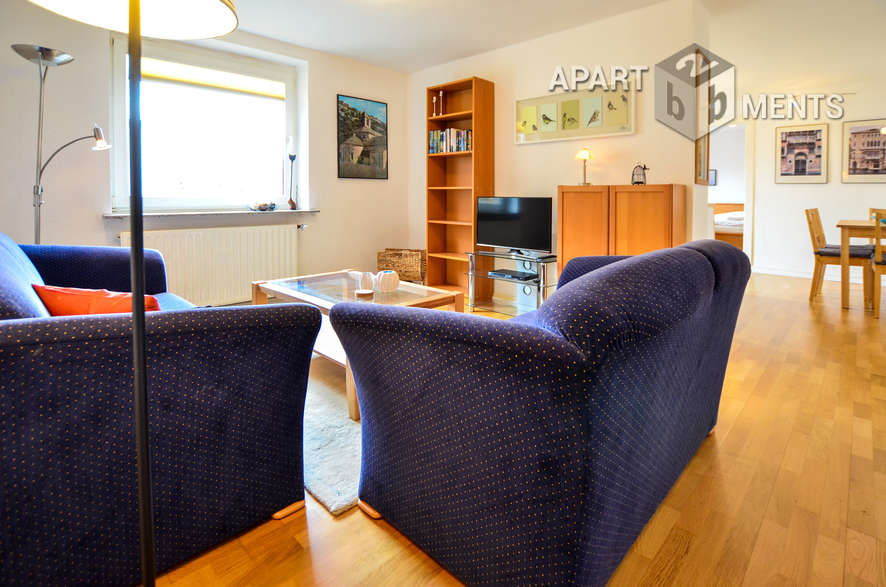 Modernly furnished and centrally located apartment in Cologne-Sülz