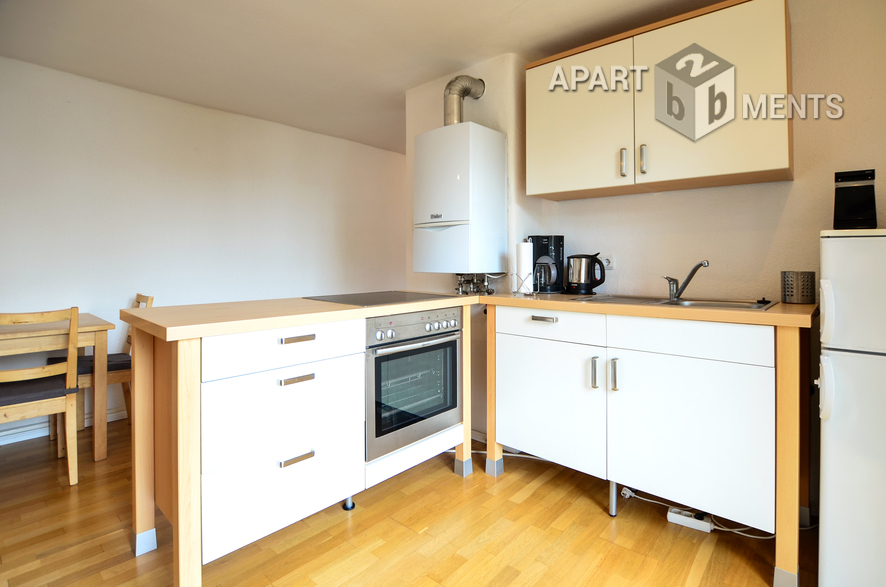 Modernly furnished and centrally located apartment in Cologne-Sülz