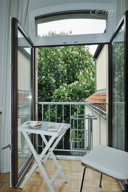 Modern möbliertes Apartment in ruhiger Lage in Köln-Deutz
