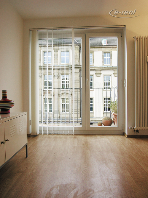 Möblierte und zentral gelegene Wohnung mit zwei Balkonen in Köln-Neustadt-Nord