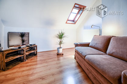 Furnished attic apartment in Cologne-Höhenhaus