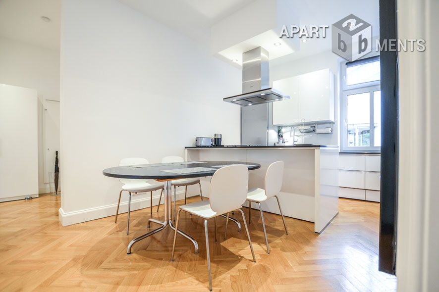 Modernly furnished and centrally located apartment in Cologne-Neustadt-Süd