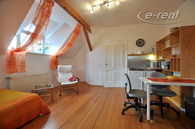 Helles und möbliertes Apartment in ruhiger Lage in Köln-Weidenpesch