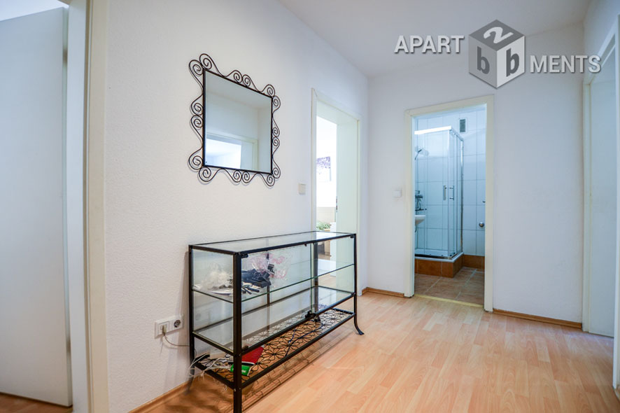 Modern möblierte und zentral gelegene Wohnung in Köln-Altstadt-Nord