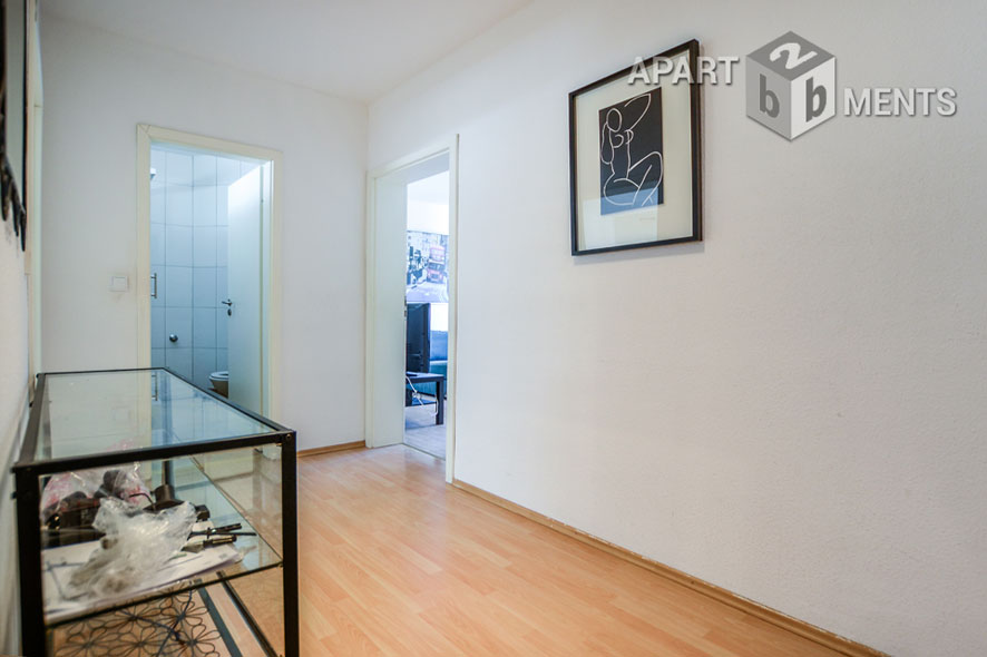 Modern möblierte und zentral gelegene Wohnung in Köln-Altstadt-Nord
