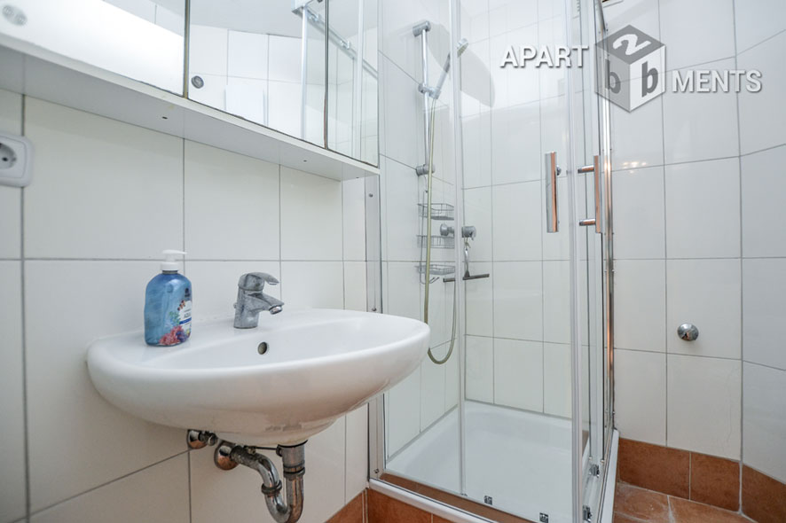 Modern möblierte und zentral gelegene Wohnung in Köln-Altstadt-Nord