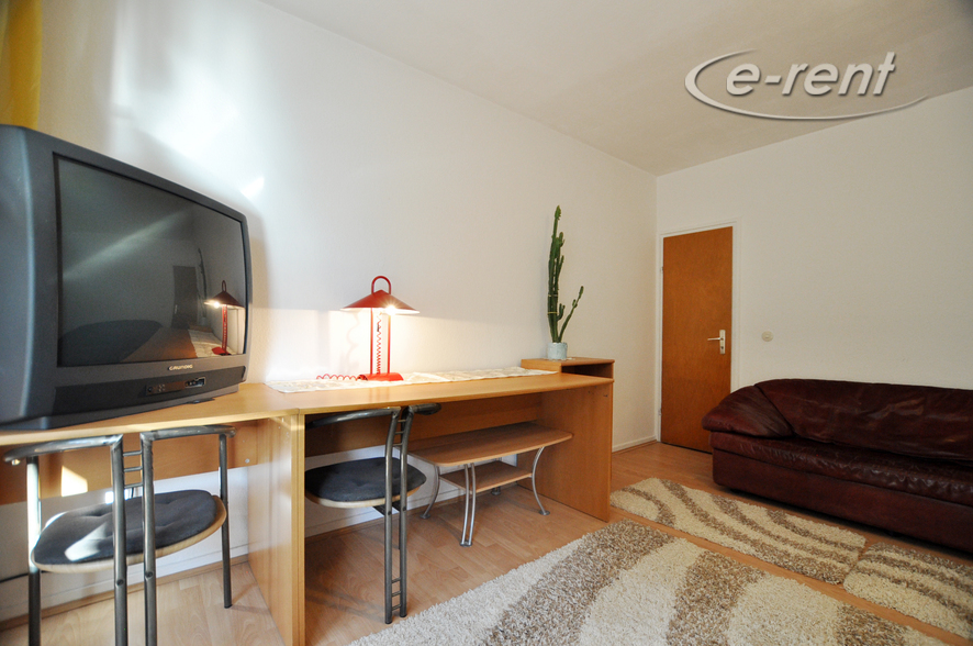 Furnished apartment with balcony near by of the Rhine in Cologne-Niehl