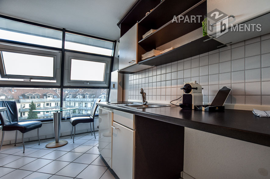 Moderne möblierte 2 Zimmer Penthouse-Wohnung in Köln-Lindenthal