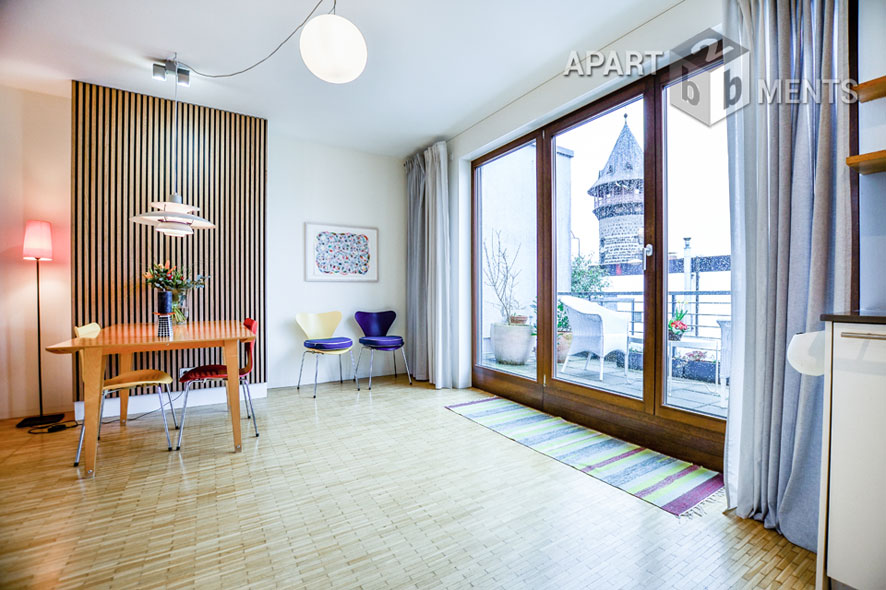 Helle und hochwertig möblierte Designerwohnung in Köln-Altstadt-Süd