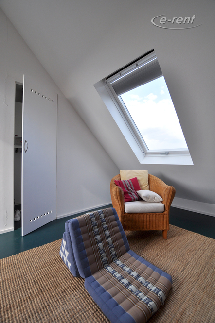 Modern möblierte und ruhig gelegene Maisonettewohnung in Köln-Nippes