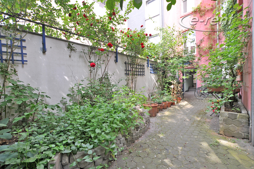 Möblierte Wohnung mit Garten in Köln-Bayenthal