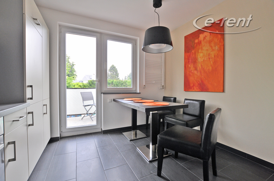 Modern eingerichtete und hochwertig möblierte Wohnung in Köln-Rodenkirchen