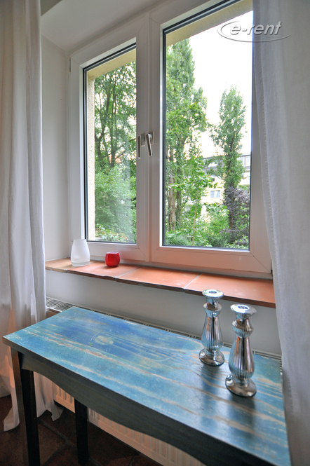 Modern möblierte Wohnung mit Balkon in Köln-Sülz
