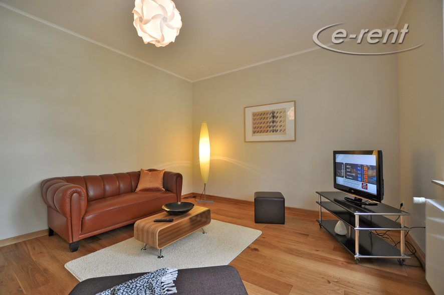 Erstklassig sanierte 2-Zimmer Altbauwohnung mit Balkon in Köln-Neustadt-Süd