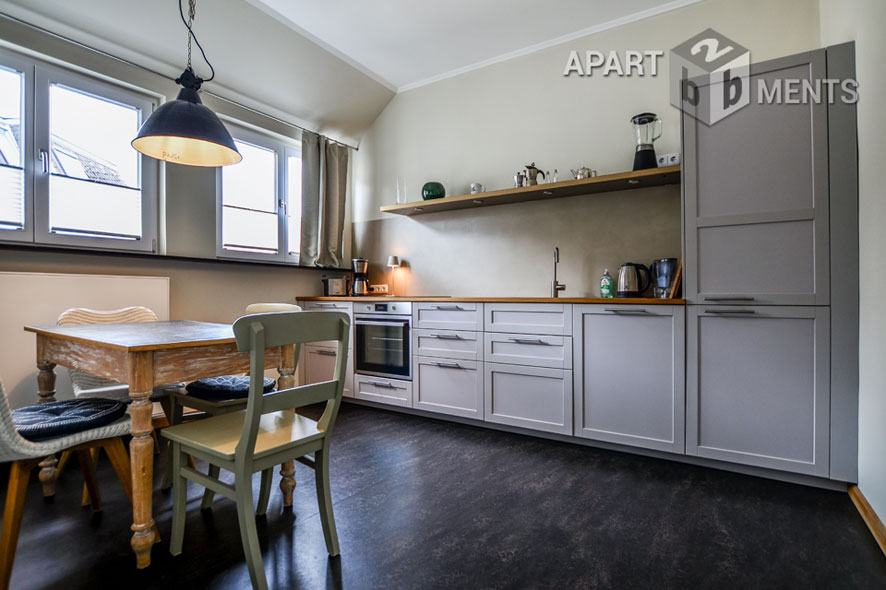 Erstklassig sanierte 2-Zimmer Altbauwohnung in Köln-Neustadt-Süd