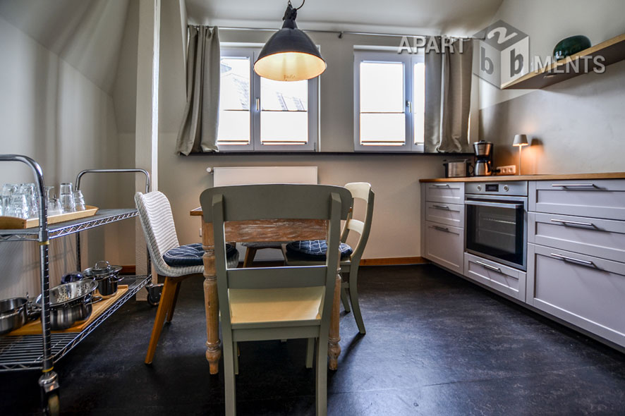 Erstklassig sanierte 2-Zimmer Altbauwohnung in Köln-Neustadt-Süd