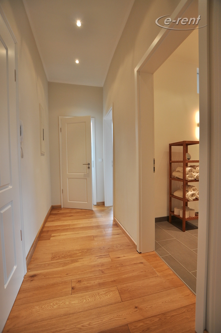 Erstklassig sanierte 2-Zimmer Altbauwohnung mit Balkon in Köln-Neustadt-Süd