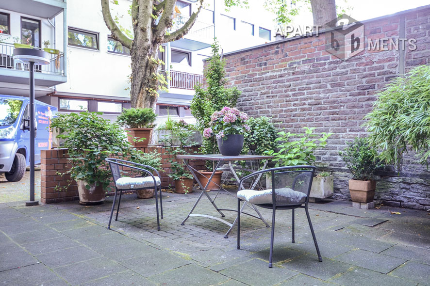 Modern und hochwertig möblierte Wohnung in Köln-Altstadt-Nord
