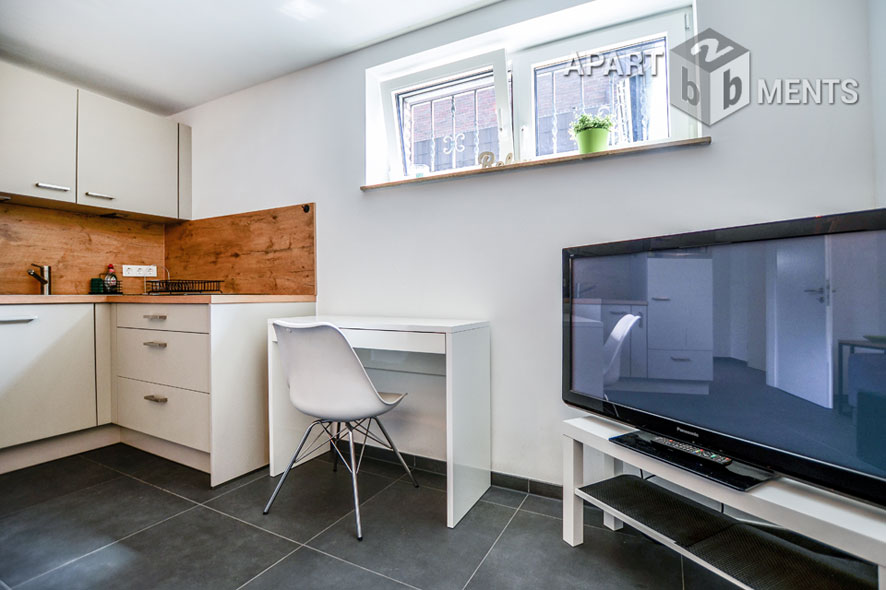 Möbliertes Einlieger-Apartment in Gehentfernung zum Rhein in Köln-Worringen