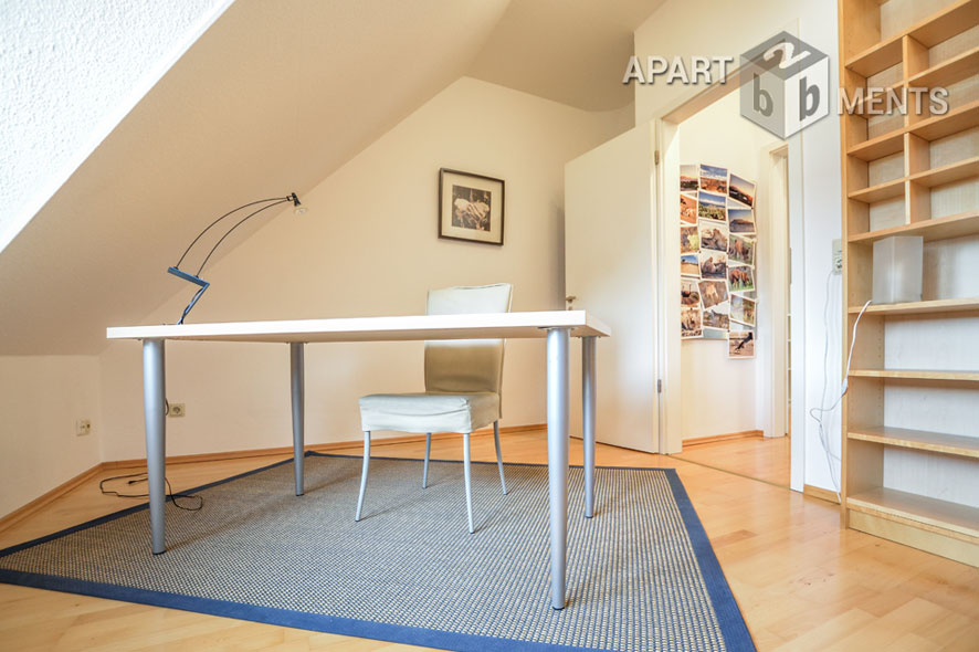 Moderne möblierte Wohnung mit guter Ausstattung in Köln-Widdersdorf