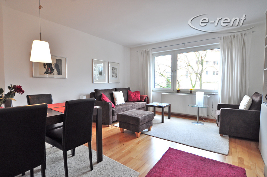 Modern furnished apartment with balcony in Cologne-Deutz