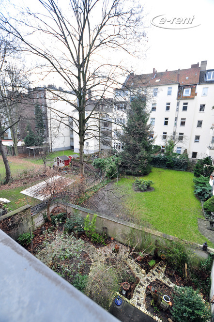 Modern möblierte Wohnung mit Balkon in Köln-Deutz