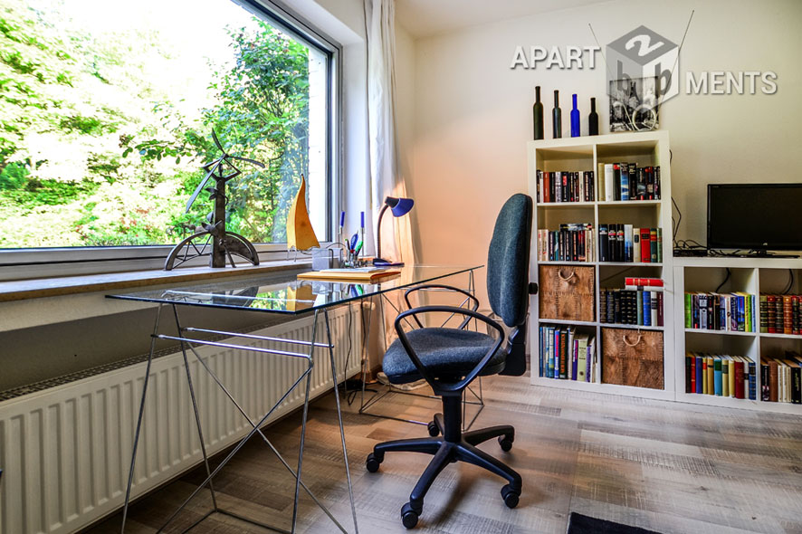 Modern möblierte Wohnung mit eigener Terrasse in Leverkusen-Pattscheid