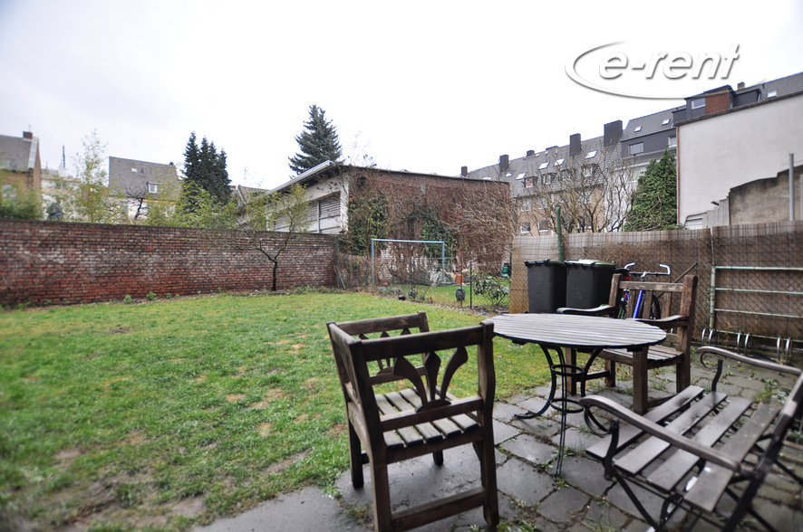 Modernly furnished apartment with garden use in Cologne-Dellbrück
