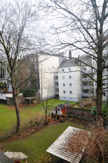 Modernly furnished apartment with balcony in Cologne-Deutz