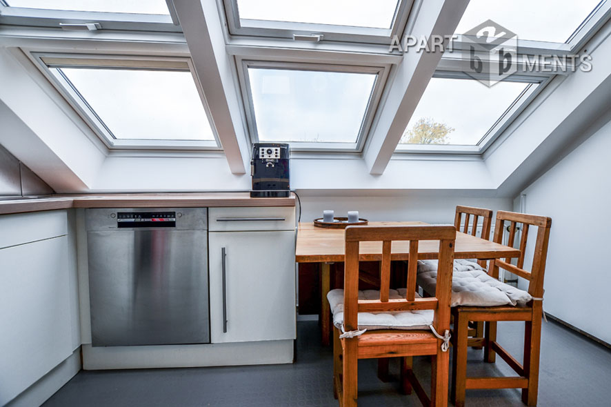 Gehoben und modern möblierte Wohnung in Leverkusen