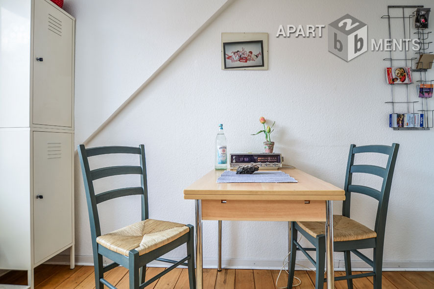 Furnished and spacious maisonette with sunny balcony in Köln-Neustadt-Süd