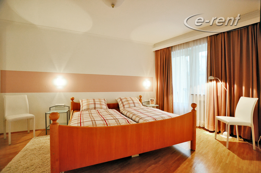 Elegantly and modernly furnished apartment in Cologne-Altstadt-Süd