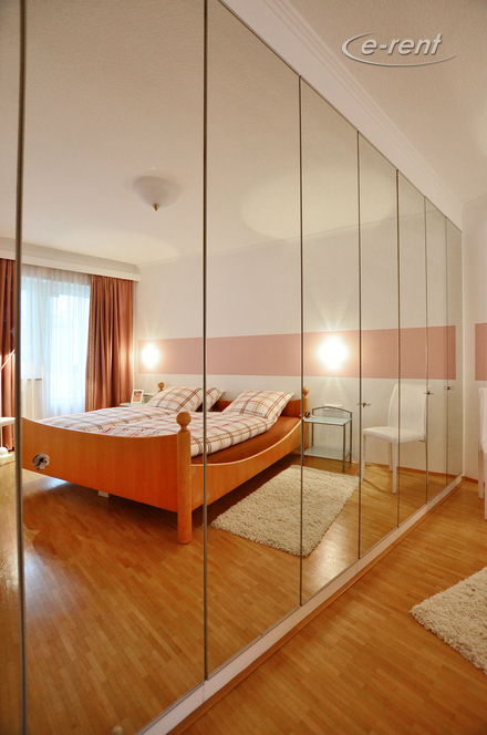 Elegantly and modernly furnished apartment in Cologne-Altstadt-Süd