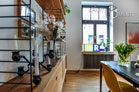 Offen gestaltete möblierte Maisonette-Wohnung mit Dachterrasse in Köln-Ehrenfeld