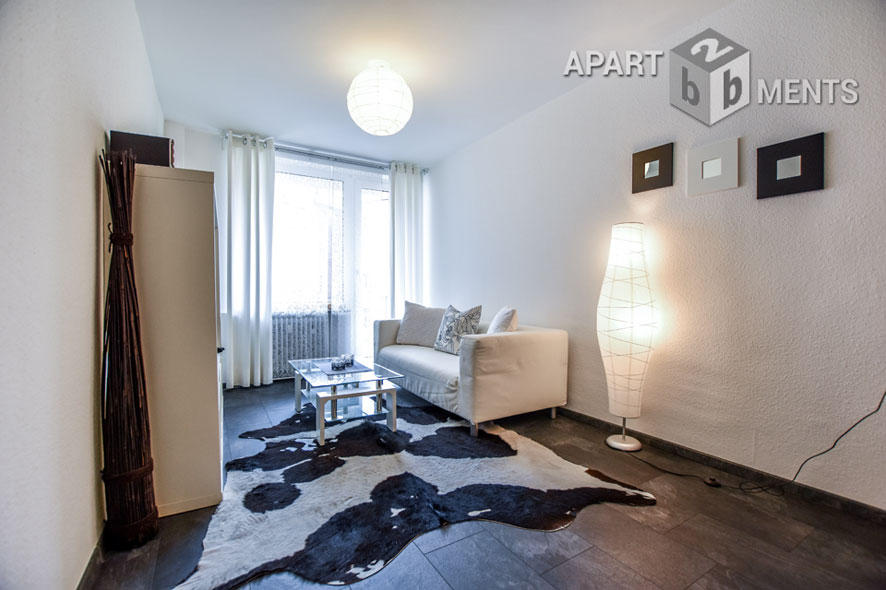 Modern möblierte  2-Zimmer-Wohnung mit Balkon in Köln Neustadt-Süd