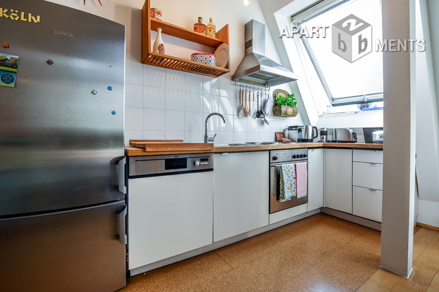 Loft-like furnished maisonette with panoramic view in Cologne-Neustadt-Nord