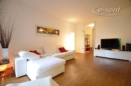 Modern möblierte 3 Zimmer-Wohnung in Köln-Raderberg