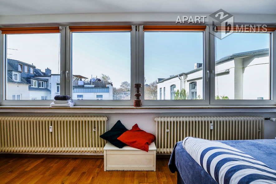 Möbliertes Apartment in zentraler aber sehr ruhiger Lage von Köln-Altstadt-Süd