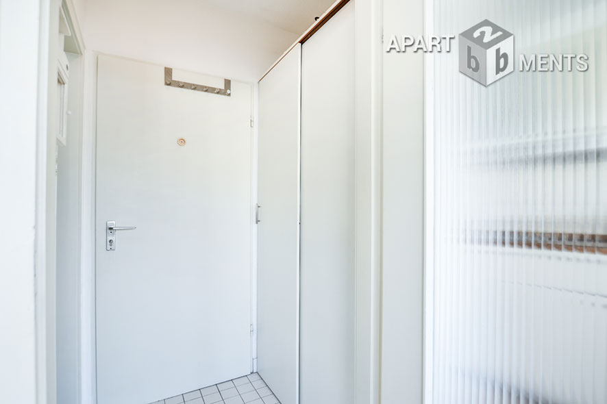 Möbliertes Apartment in zentraler aber sehr ruhiger Lage von Köln-Altstadt-Süd