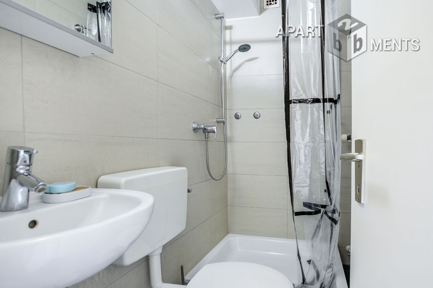 Möbliertes Apartment in zentraler aber sehr ruhiger Lage von Köln-Altstadt-Süd